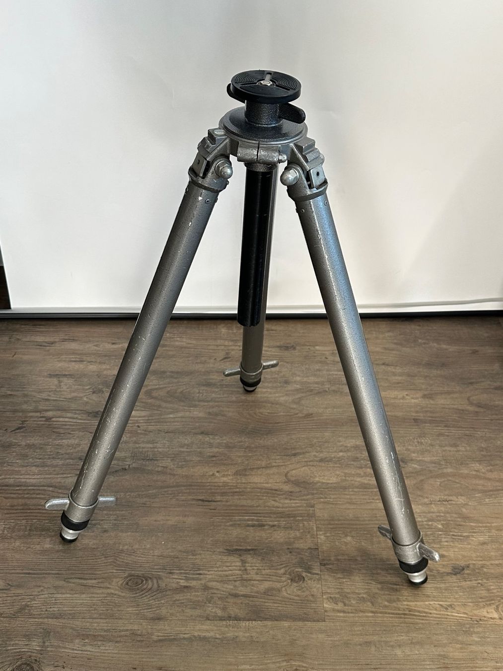 Gitzo Trépieds & Accessoires: Gitzo Stativ gross robust – D'occasion à Wolfhausen par Foto-Brocki 1
