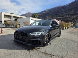 Audi RS3 SEDAN 