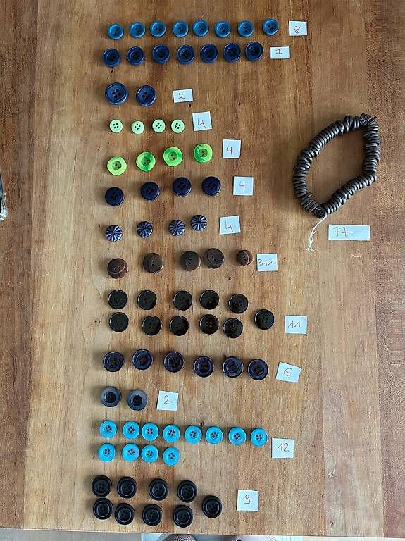Bottoni: Lot Vintage Knöpfe – Usato da Samstagern venduto da TAAF