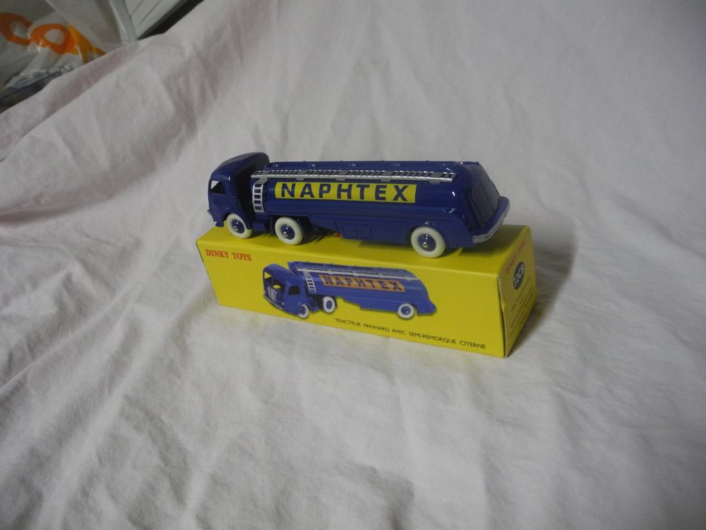 Rare voiture CLE CLEMENT GAGET DYNA PANHARD n° 16