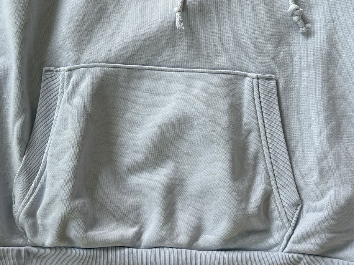 Levi's Maglioni & Felpe: LEVIS, Oversized Hoodie, flieder, Gr.S – Usato da Basel venduto da sel_g 4
