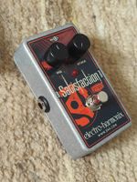 Electro-Harmonix Satisfaction Fuzz inkl. OVP + Patchkabel