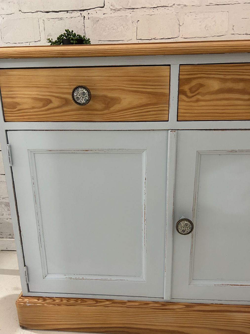 Kommoden: Sideboard Tanne massiv Kommode Buffet restaur. vintage artic – Gebraucht aus Dottikon von beni1204 4