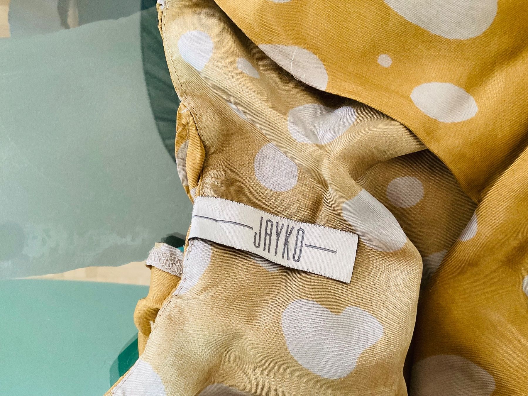 Jayko Tuniche: Superbe robe tunique JAYKO, drapé soyeux tons or pois argent – Usato da Genève venduto da Mazelyne 4