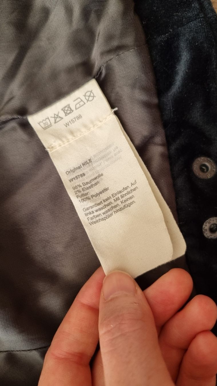 Nile Giacche: Jacke aus Samtstoff dunkelgrün – Nuovo (secondo la descrizione) da St. Gallen venduto da Isabelle1234 3