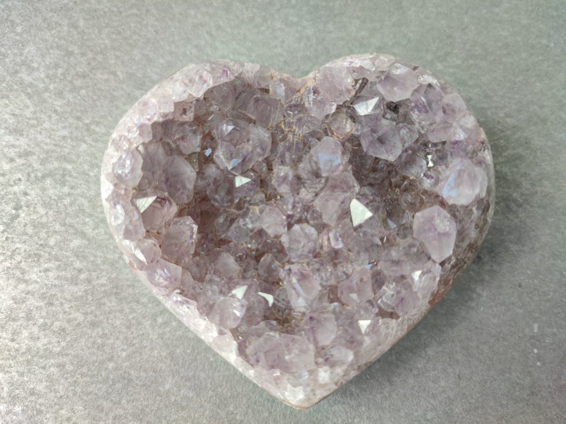 Pietre preziose: Amethyst Geode in heart form – Nuovo (secondo la descrizione) da Sursee venduto da Re.joy 1