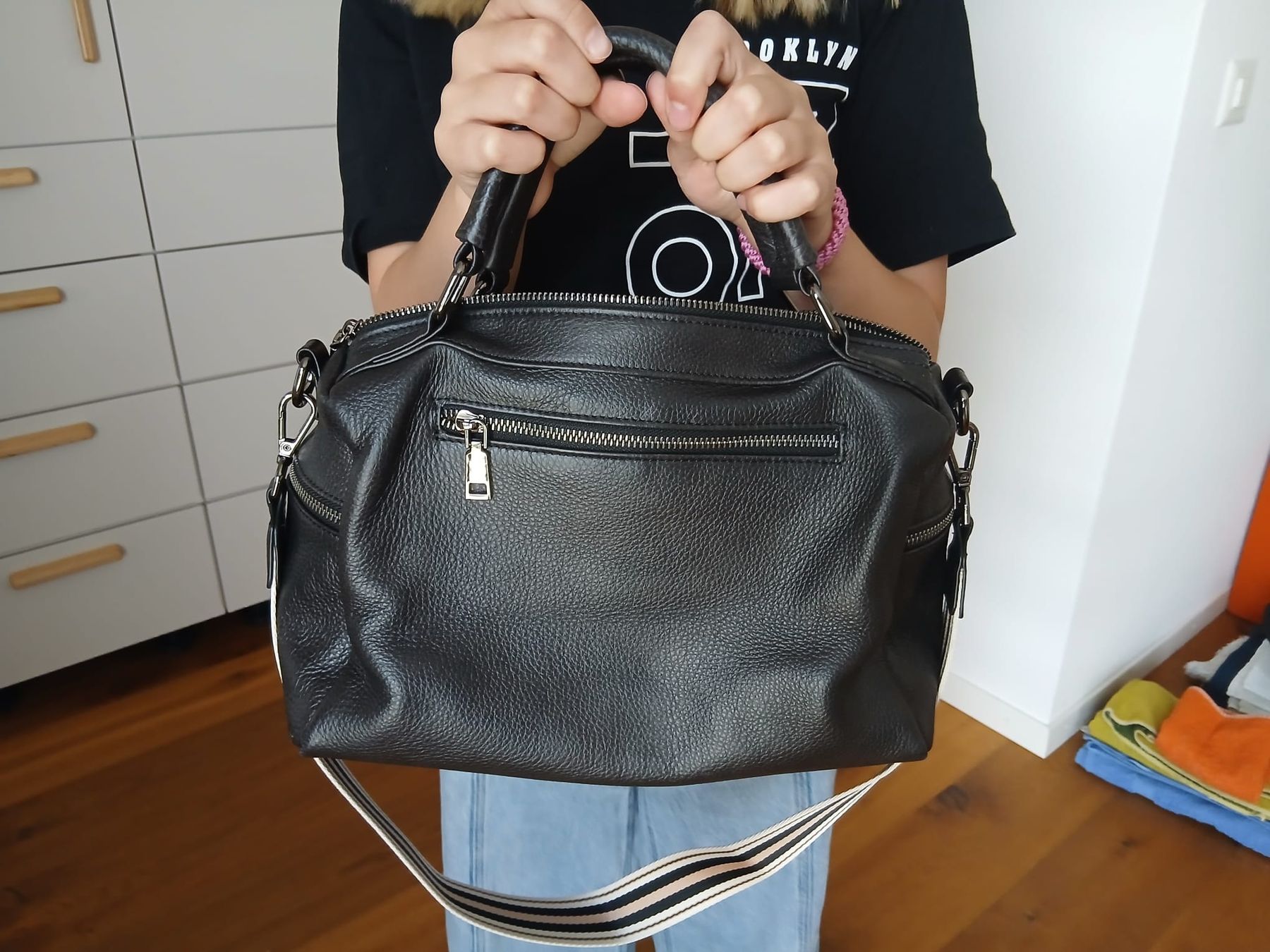 Borse: Leder Tasche Anthrazit  – Usato da Richterswil venduto da Dude05 4