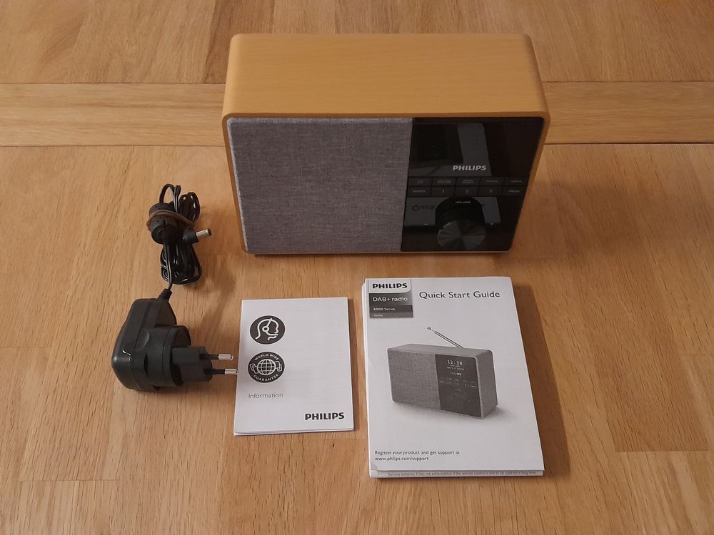 Philips TAR5505/10 Radio Portable Cuisine Bluetooth DAB+ – Étui Bois, Minuteur Intégré, Son Puissant 3 Pouces – Noir Élégant
