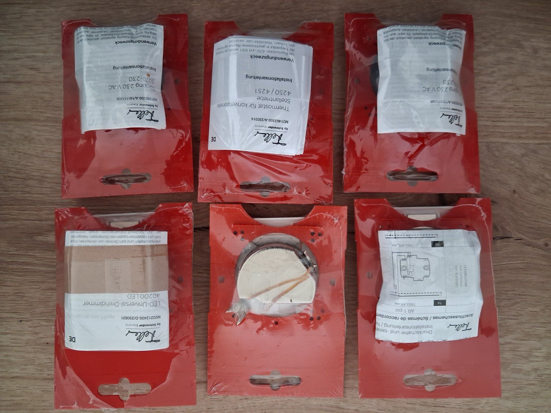 Feller Spine: Nuovi componenti elettrici da incasso, set completo! – Nuovo e nell'imballaggio originale da Jona venduto da wil_5s9h 1