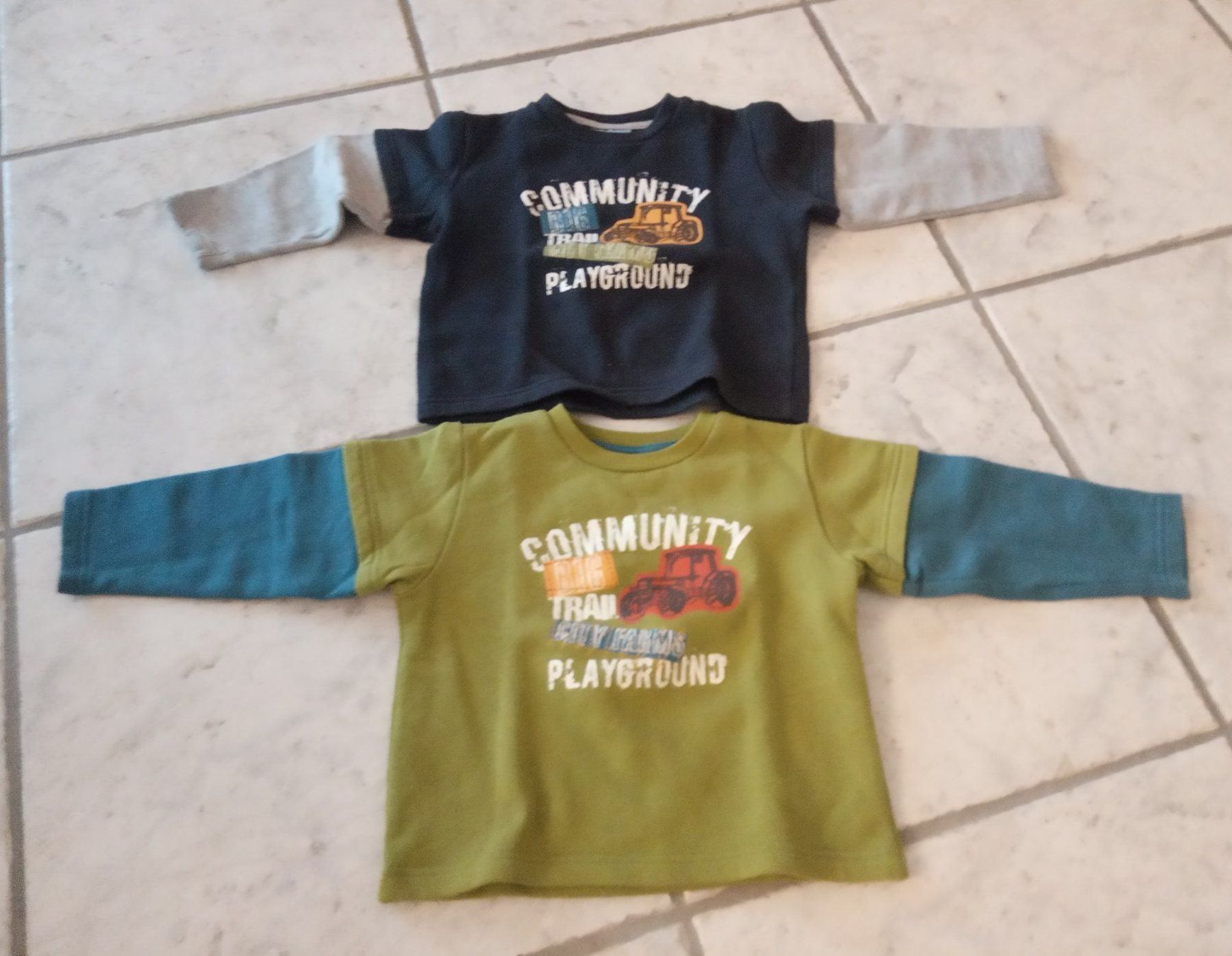 Lotti & Set di vestiti: Jungen Kleiderpaket Größe 92 – Usato da Chur venduto da Rodanisa 1