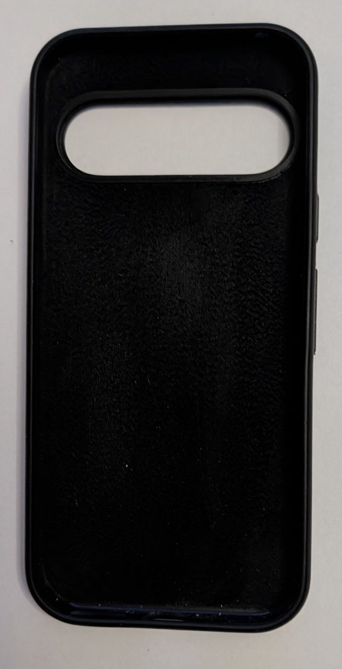 Covers & Schutzfolien: Hülle zu Google Pixel 9 / Google Pixel 9 Pro Silikon schwarz – Gebraucht aus Zollikofen von Cyriakus 1