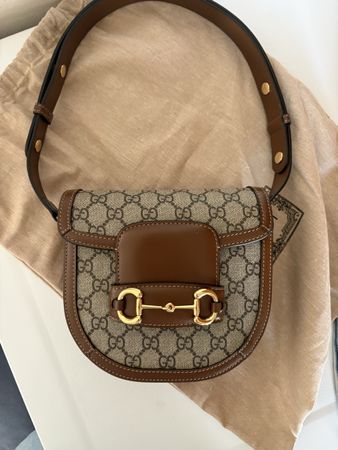 Gucci Damen Mini Horsebit 1955 Schultertasche GG Supreme bra