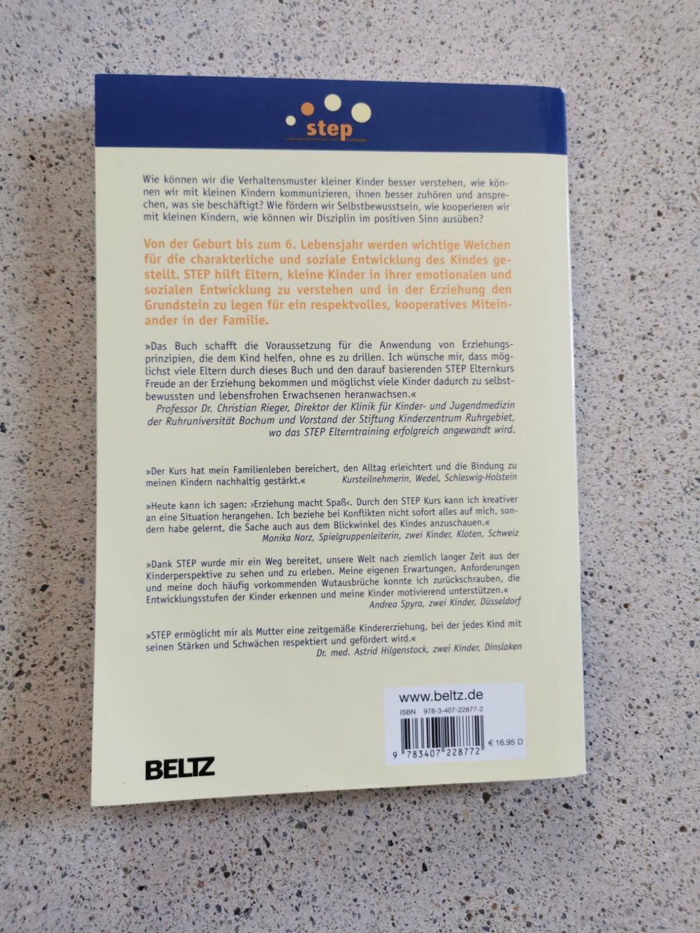 Livres: STEP: Das Elternbuch Die ersten 6 Jahre – D'occasion à Oberuzwil par schoenenberm 1