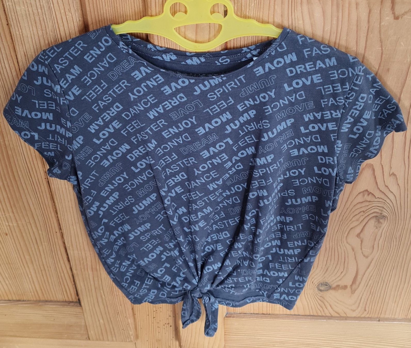 Camicette, T-shirt & Top: Sportshirt Mädchen Gr. 146/152 – Usato da Beinwil Freiamt venduto da tafa8