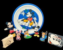 Mickey Mouse lot figurines tableau 3D assiette savon 9 pces