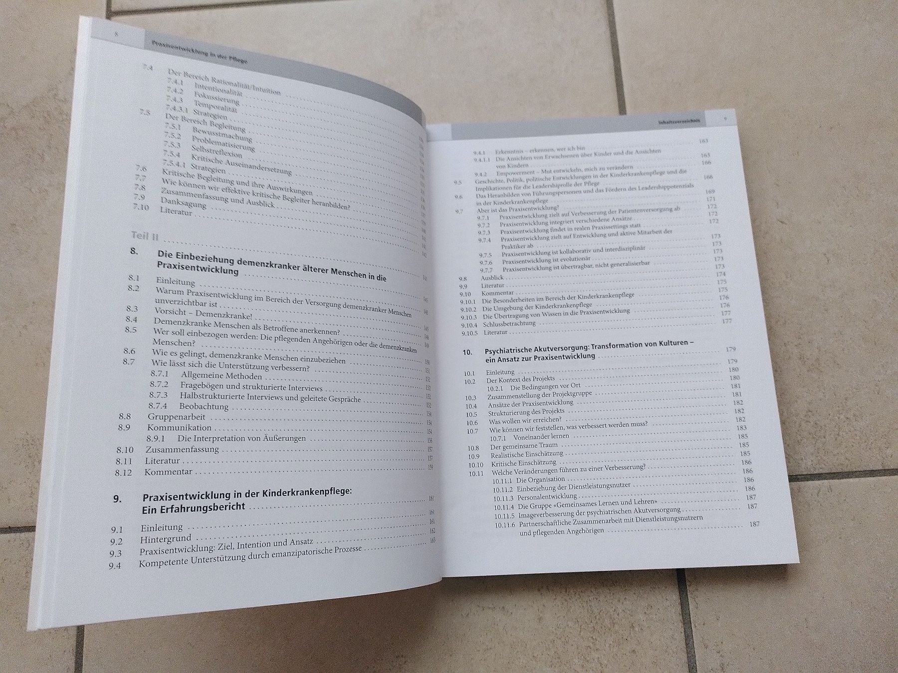 Libri: PRAXISENTWICKLUNG IN DER PFLEGE – Usato da Brugg AG venduto da olamim 4