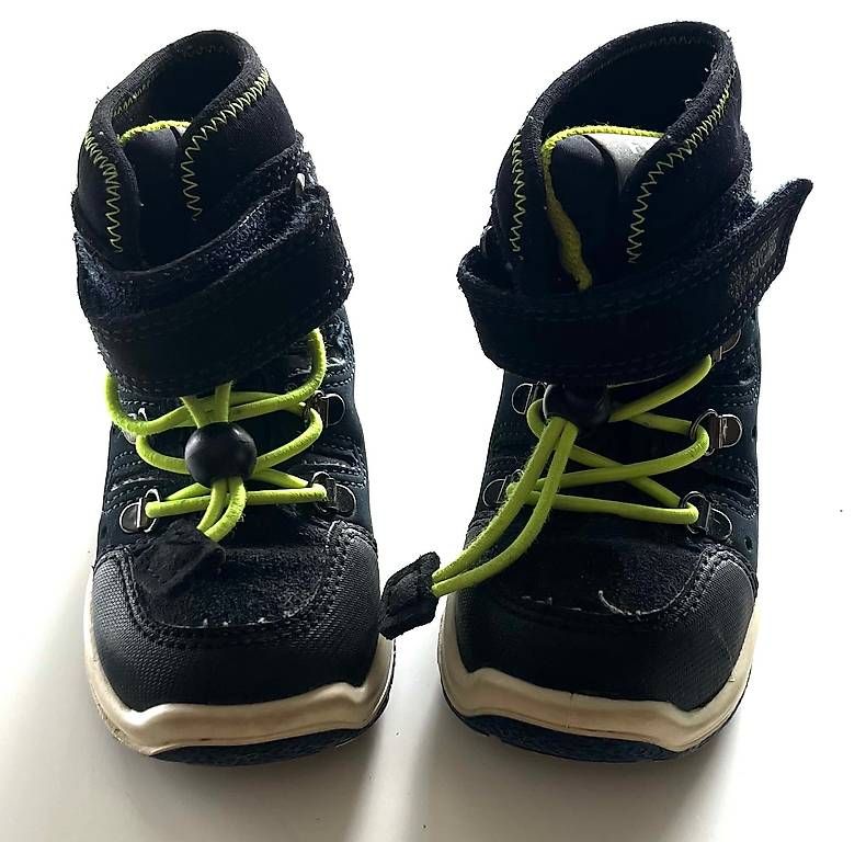 Schuhe für Jungen: Winterschuh Gr. 21 – Gebraucht aus Stettlen von Biienli 1
