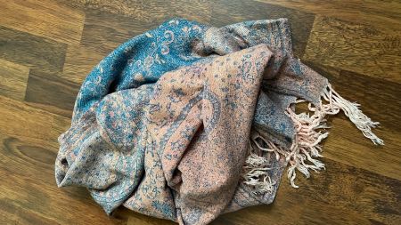 Tuch Schal Paisley Muster lachsblau mit Fransen