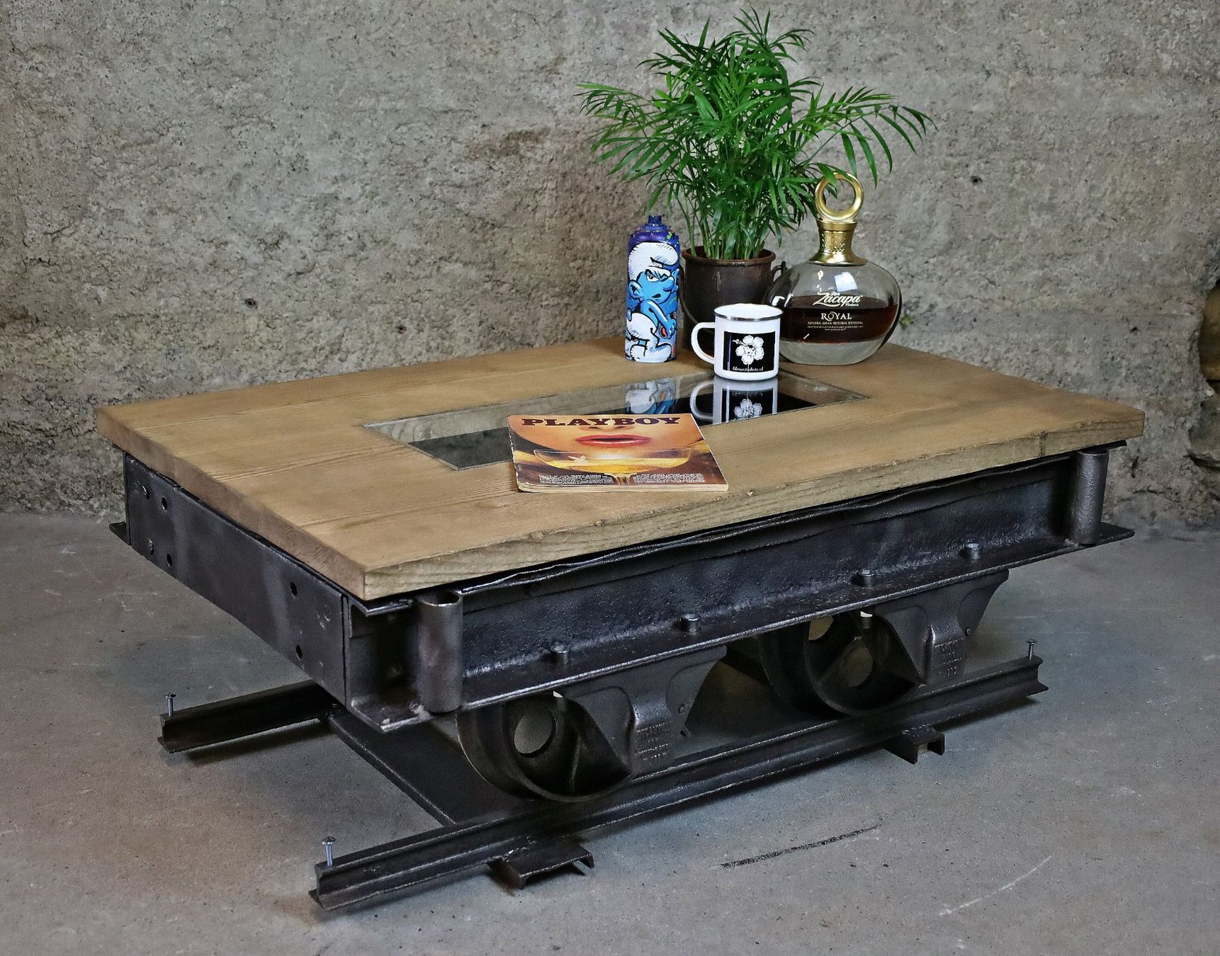 Tavoli: Couchtisch aus altem Minen Wagen / Lore, Minenlore – Nuovo (secondo la descrizione) da Birrwil venduto da brandschatz_birrwil 5