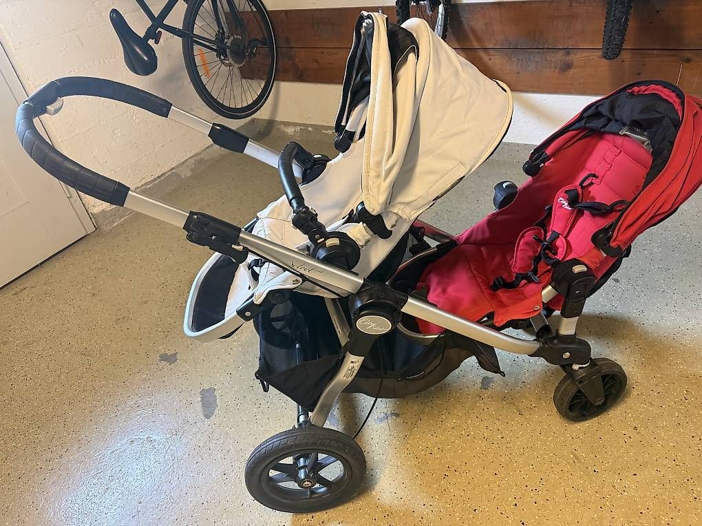 Baby Jogger Carrozzine: Doppelkinderwagen/Geschwisterwagen – Usato da Emmen venduto da kas_sl5l 2