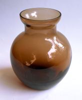 Glasvase aus braunem, mundgeblasenem Glas*****