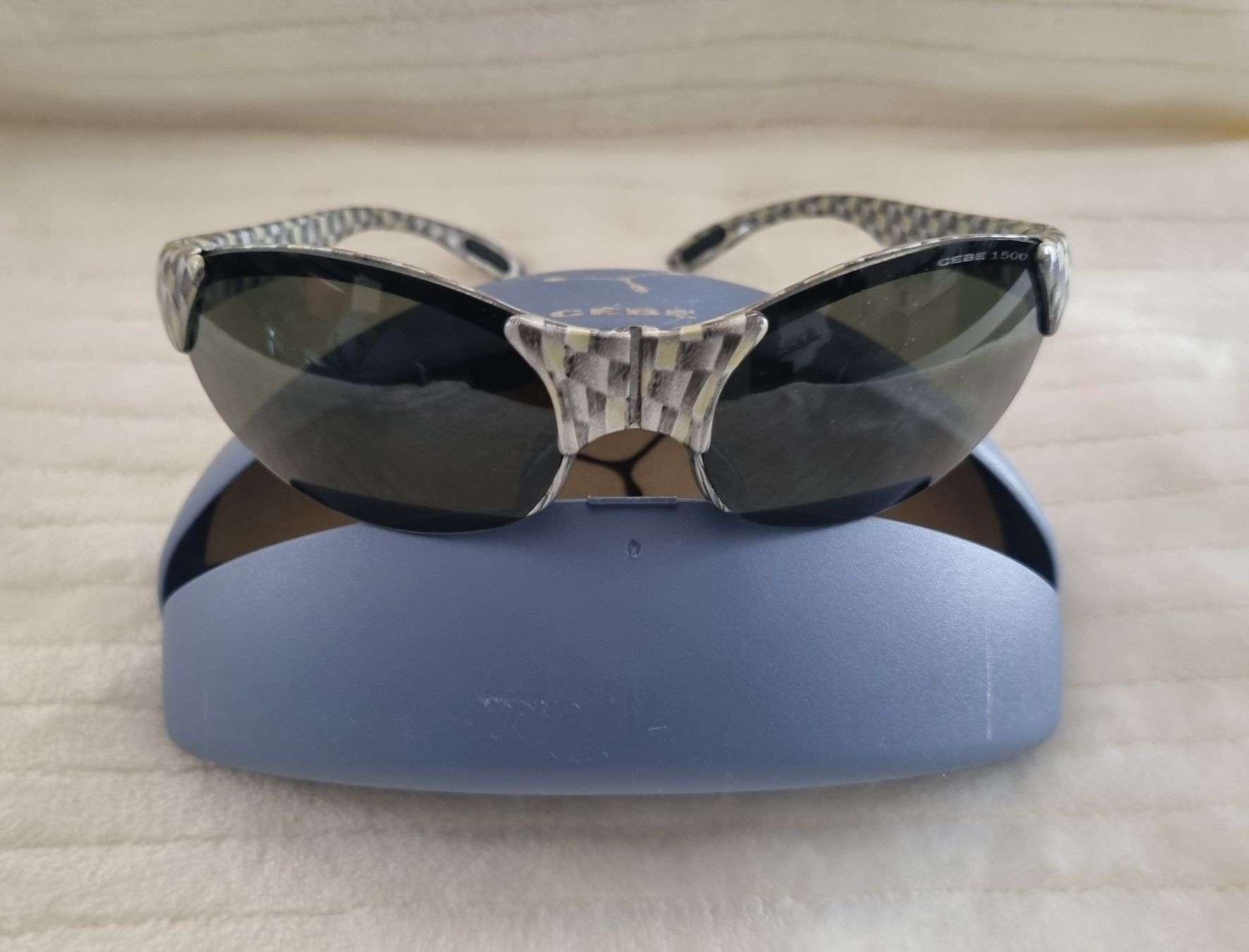 Occhiali & Lenti: Cébé 1500 Sonnenbrille mit Case – Nuovo (secondo la descrizione) da Windisch venduto da Firstspace 1