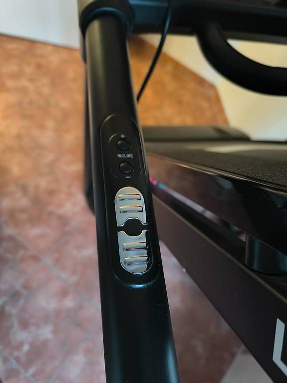 Hometrainer: Laufband Zusammen Klappbar – Usato da Dozwil venduto da Swisscoat1 3