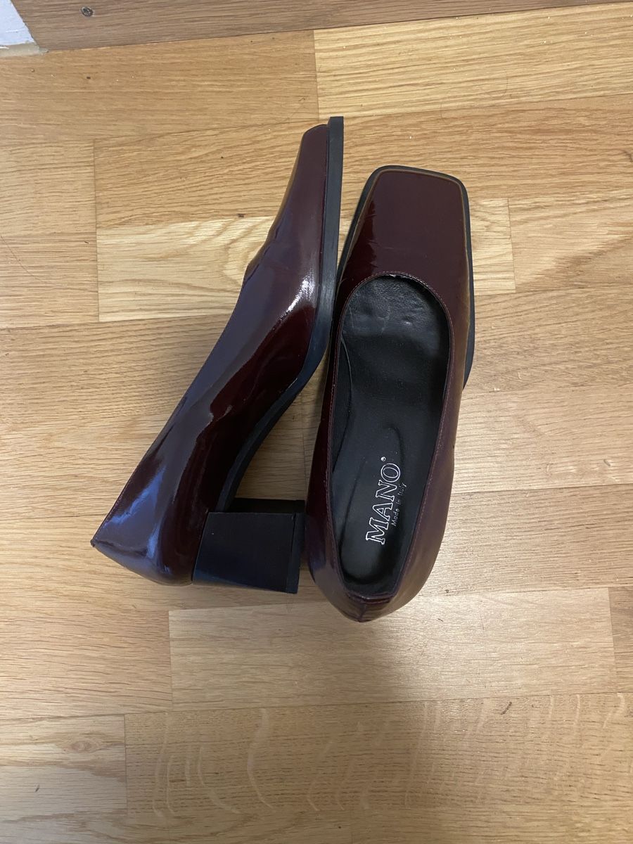 Scarpe da donna: Pumps Lackleder dunkelrot Gr. 36.5 – Usato da Wabern venduto da Jo.le 2