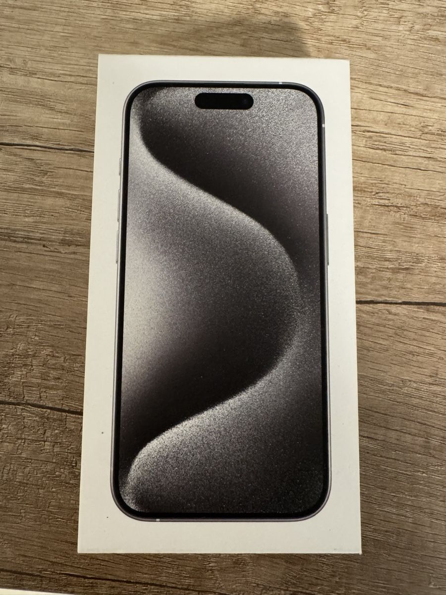 Apple Telefoni cellulari / Smartphones: Iphone 15 Pro 128GB weiss – Usato da Buchs ZH venduto da ale_sw7v