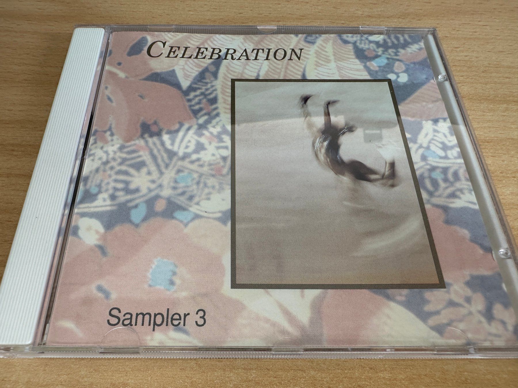 CD: Various – Celebration - Sampler 3 – Usato da Rikon im Tösstal venduto da Alpenmutz