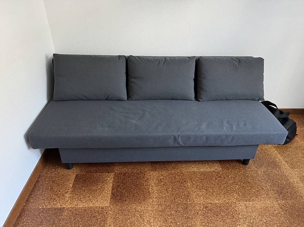 Divani: Bequemes Bettsofa – Usato da Zürich venduto da justin27