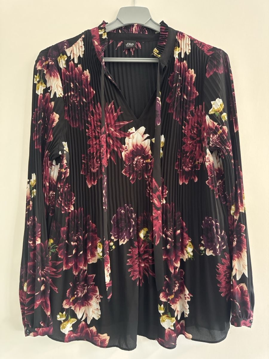 S.Oliver Camicette: Bluse s.Oliver Blumenmuster schwarz bunt – Nuovo (secondo la descrizione) da Bülach venduto da Mellinchen30 1