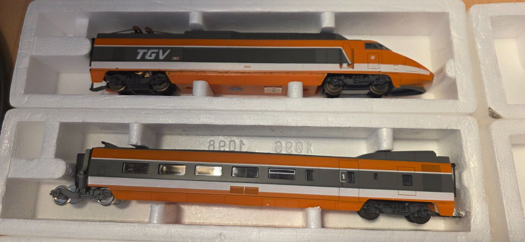 Lima Modellini di ferrovie: Lima TGV 8 teilig H0/DC Digital – Usato da Hochfelden venduto da Danizh0 1