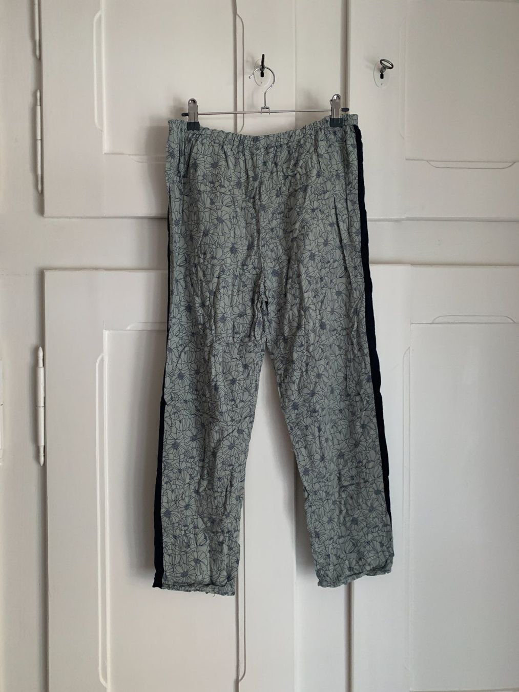 Opus Hosen: OPUS - Hose khaki geblümt locker 34 – Gebraucht aus Zürich von Diazaio 2
