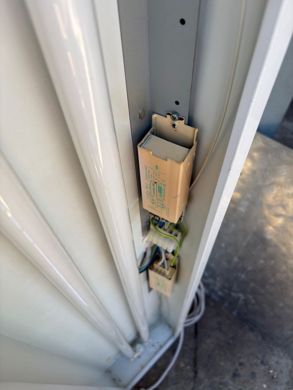 Lampade: Leuchtstofflampe, ideal für Werkstatt oder Garage – Usato da Unterkulm venduto da Kulmer 9