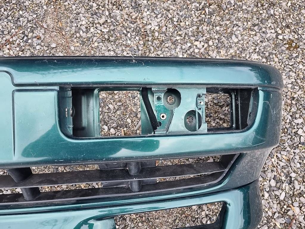 Tutti pezzi di ricambio auto: Stosstange VW Passat – Usato da Weisslingen venduto da HardKnock01 2