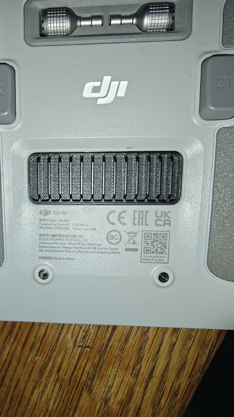 DJI Fernsteuerungen: dji RC controller – Gebraucht aus Langnau i. E. von joshua1997 1