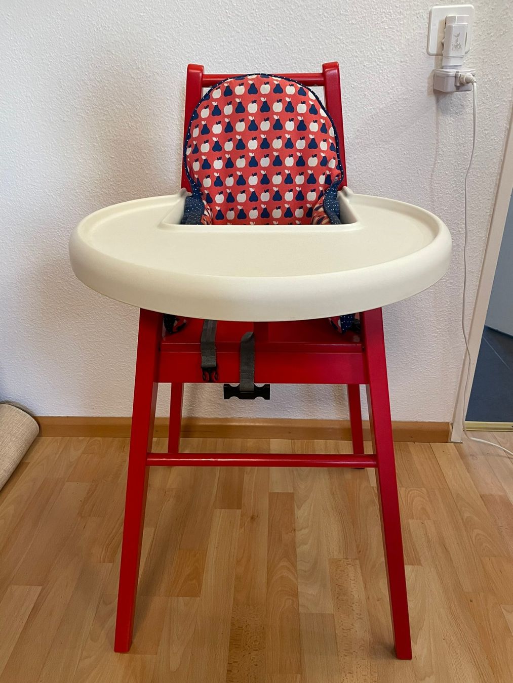 Ikea Hochstühle: Hochstuhl – Gebraucht aus Münchenstein von Eclipse6