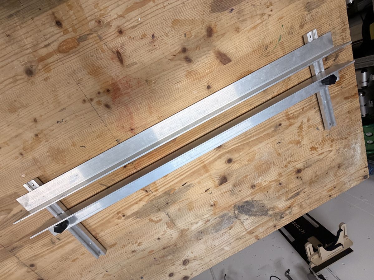 RC Modellbau: Alu-Profile um Modelle im Auto zu sichern – Gebraucht aus Safenwil von Blend29 2