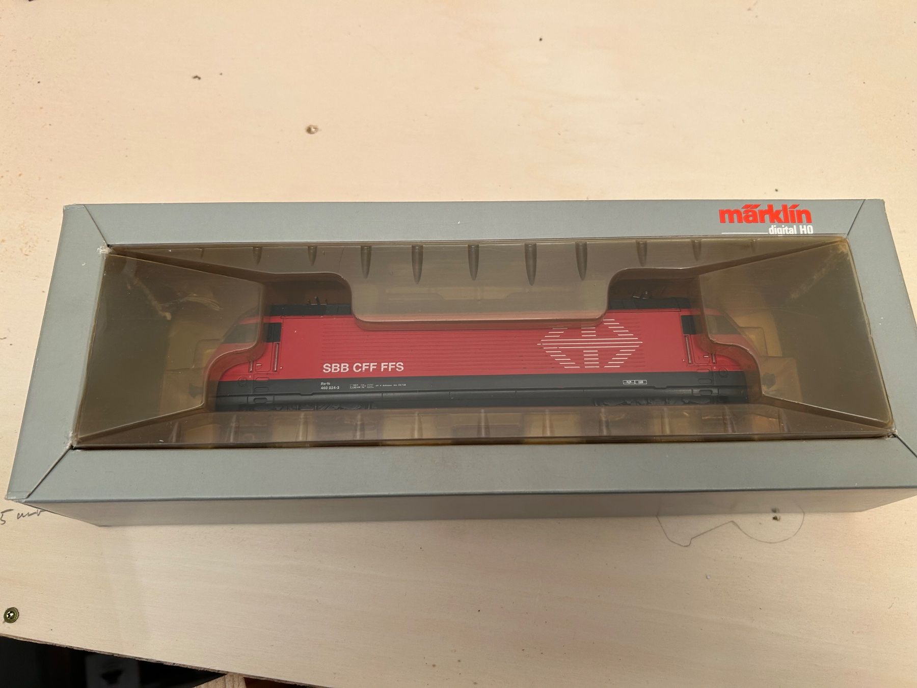 Märklin Modellini di ferrovie: SBB Re 460 024 "Rheintal" Märklin 3760 – Usato da Aesch (Neftenbach) venduto da klaibovski 3