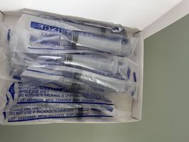 Spritzen (Reinigung Zähne, Weisheitszähne)
