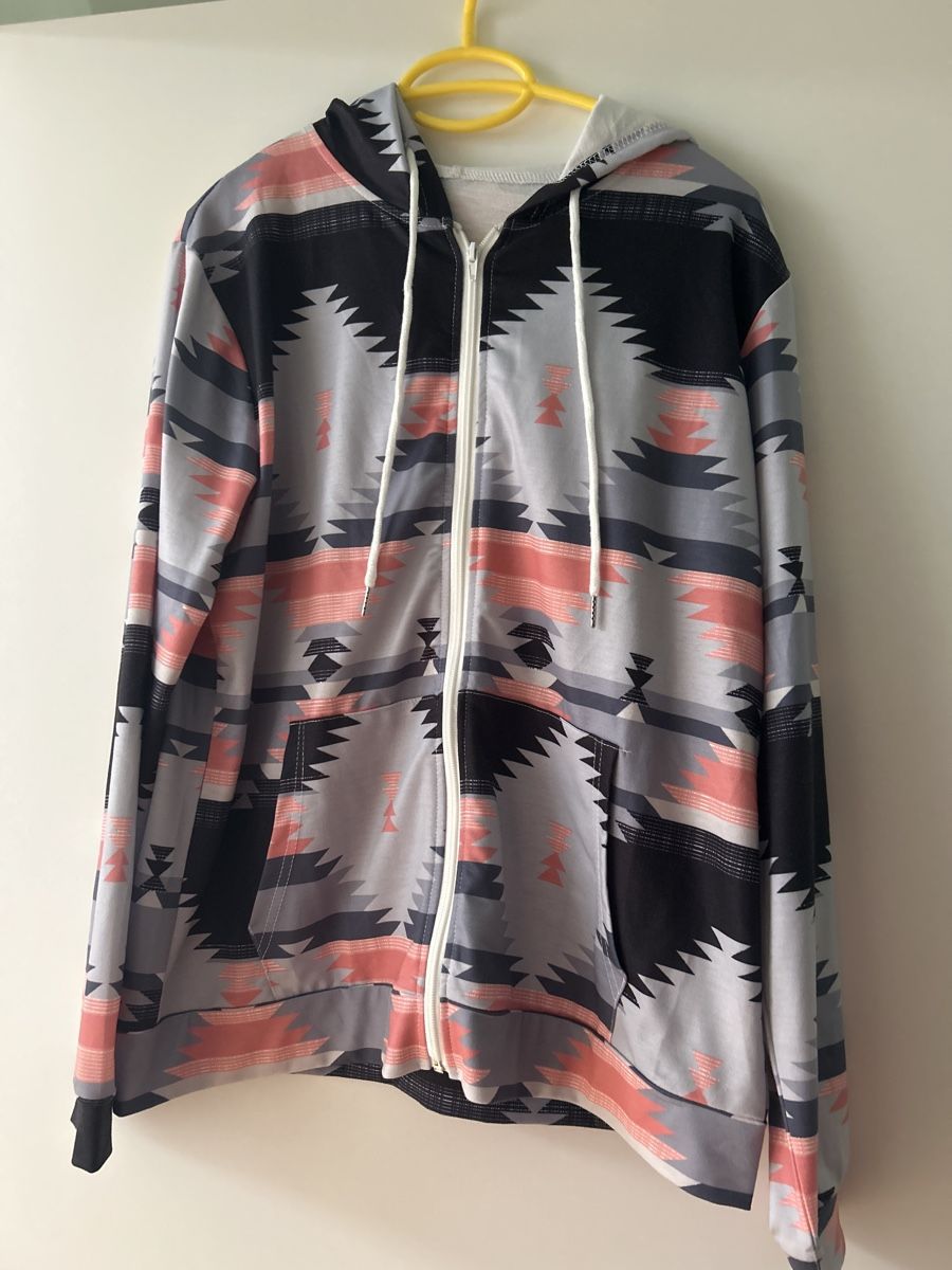 Maglioni & Felpe: Hoodie mit Aztekenmuster, Grösse M, Neu – Nuovo (secondo la descrizione) da Wädenswil venduto da Giez33