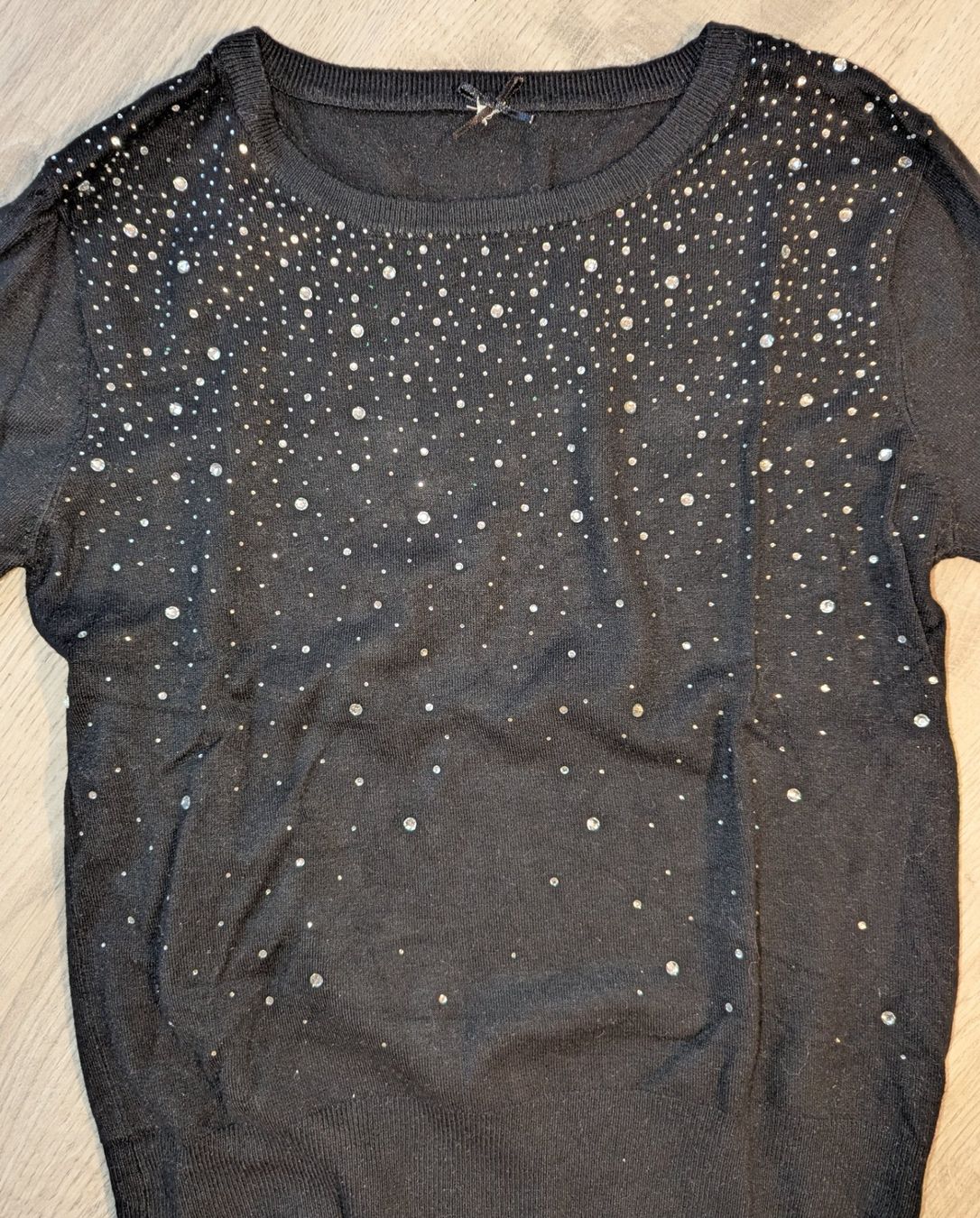 Pullover & Sweatshirts: Feinstrick Pullover schwarz, mit Glitzersteinchen, Gr. 36 – Gebraucht aus Goldingen von YouAreMySunshine 1