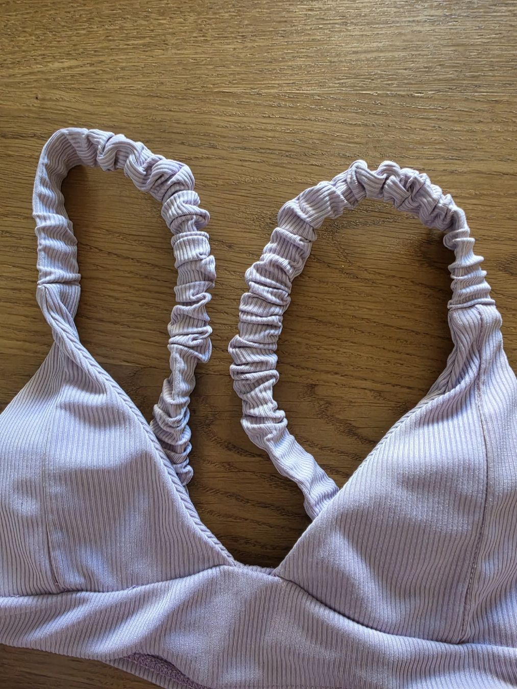Badekleider & Bikinis: Bikini gerippt fliederfarben Grösse 38  – Gebraucht aus Luzern von oli_6x2r 3