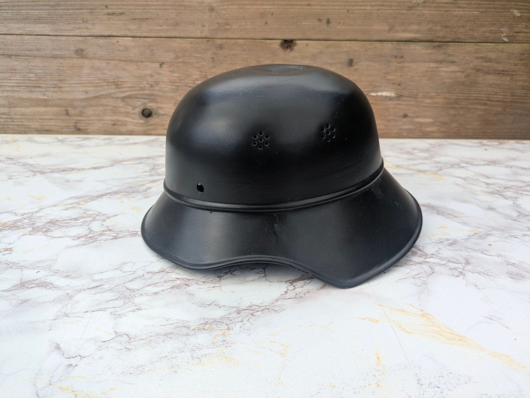 Uniformi & Effetti personali: Luftschutz Stahlhelm M38 "Gladiator" 3-Teilig – Usato da Buttisholz venduto da ArmeeShopCH 5