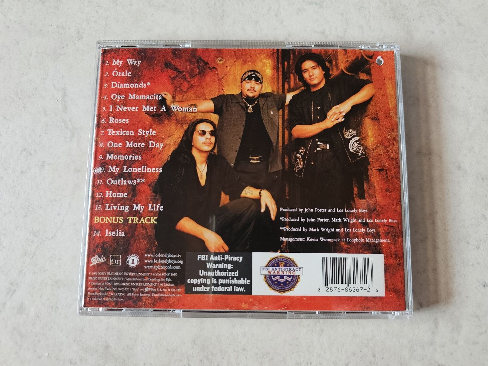 CDs: Los Lonely Boys  -  Sacred – Gebraucht aus Schneisingen von backstore24 1