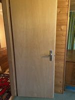 Türe aus Holz