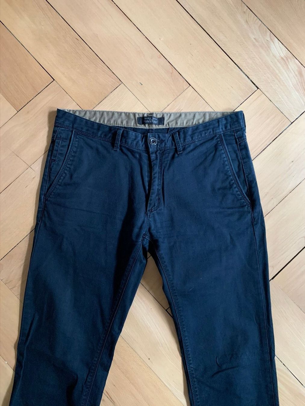 Zara Pantaloni: ZARA - Chino Hose dunkelblau S – Usato da Zürich venduto da Diazaio 1