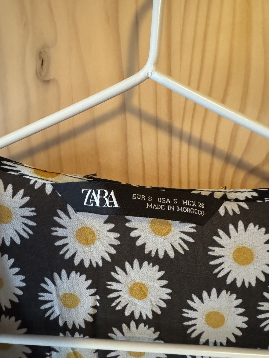 Zara Camicette: Zara Bluse mit Gänseblümchen Muster, Gr. S – Usato da Hergiswil NW venduto da kaufe_bei_kaufmann 1