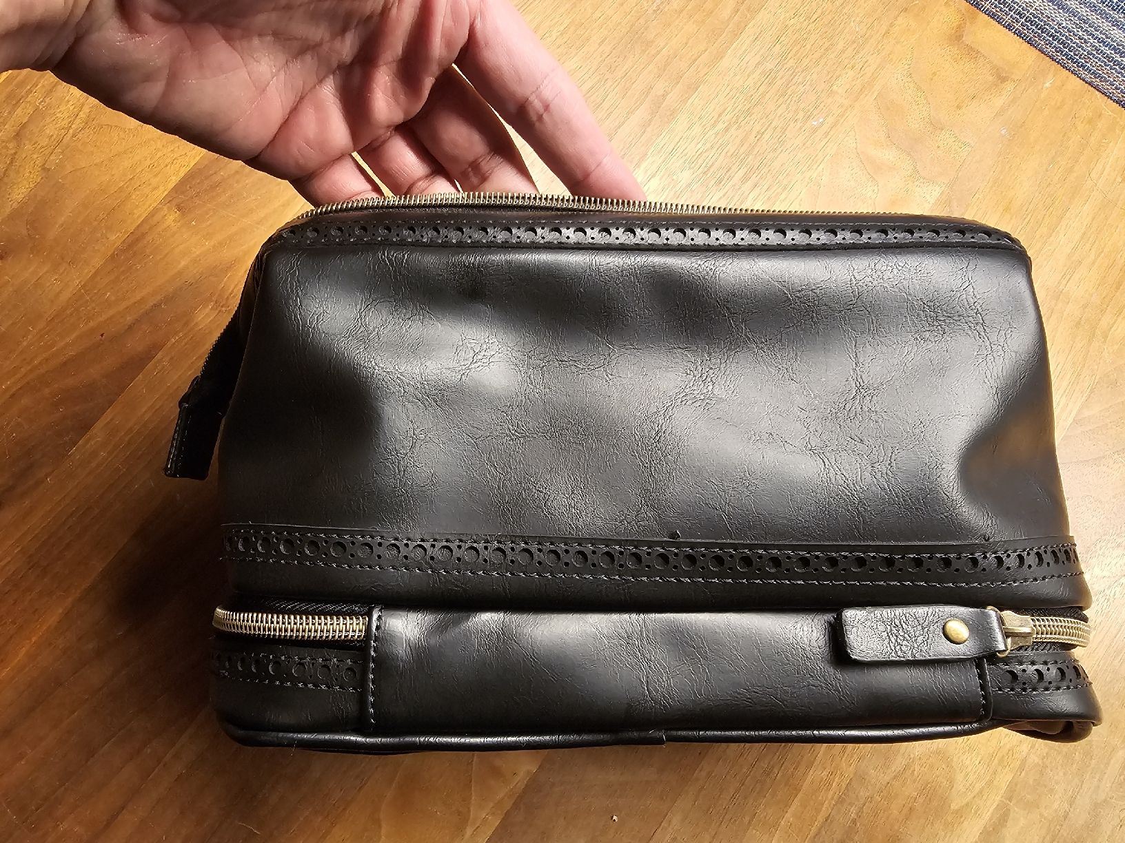 Custodie per cosmetici: Ted Baker Necessaire Schwarz – Nuovo (secondo la descrizione) da Oberwil BL venduto da 007re 1